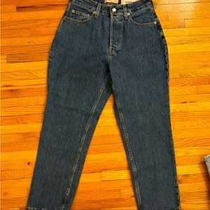 Everlane The Curvy ‘90s Cheeky Jean / 28